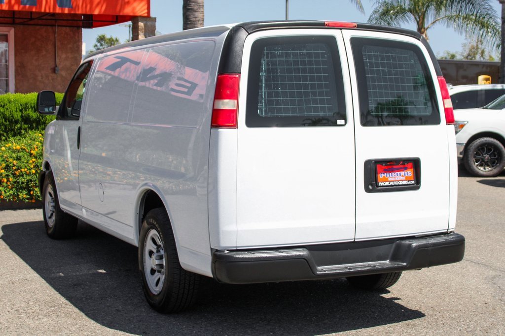 Used 2012 Chevrolet Express 1500 image 6