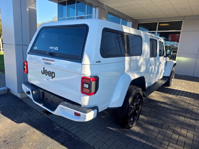 Used 2023 Jeep Gladiator Overland AWD/4WD image 5