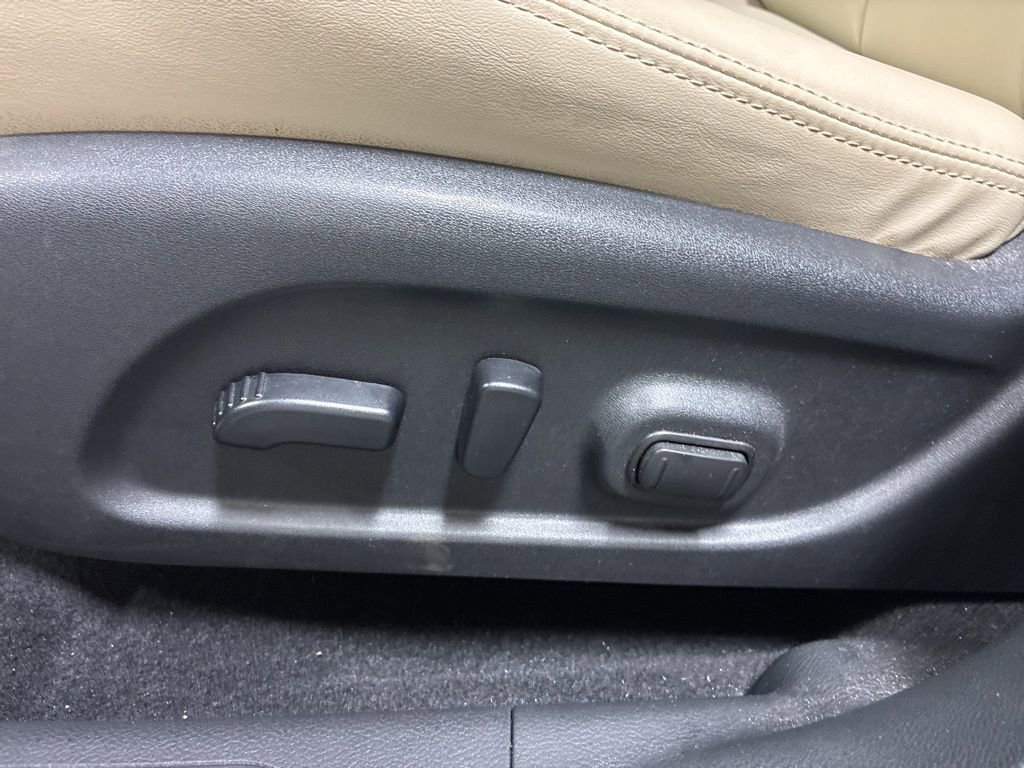 Used 2024 Nissan Murano SV AWD/4WD image 10