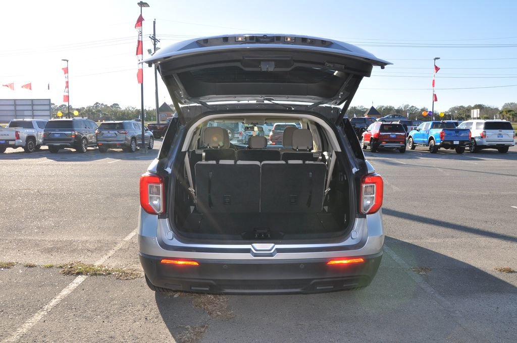 Used 2021 Ford Explorer Base image 23