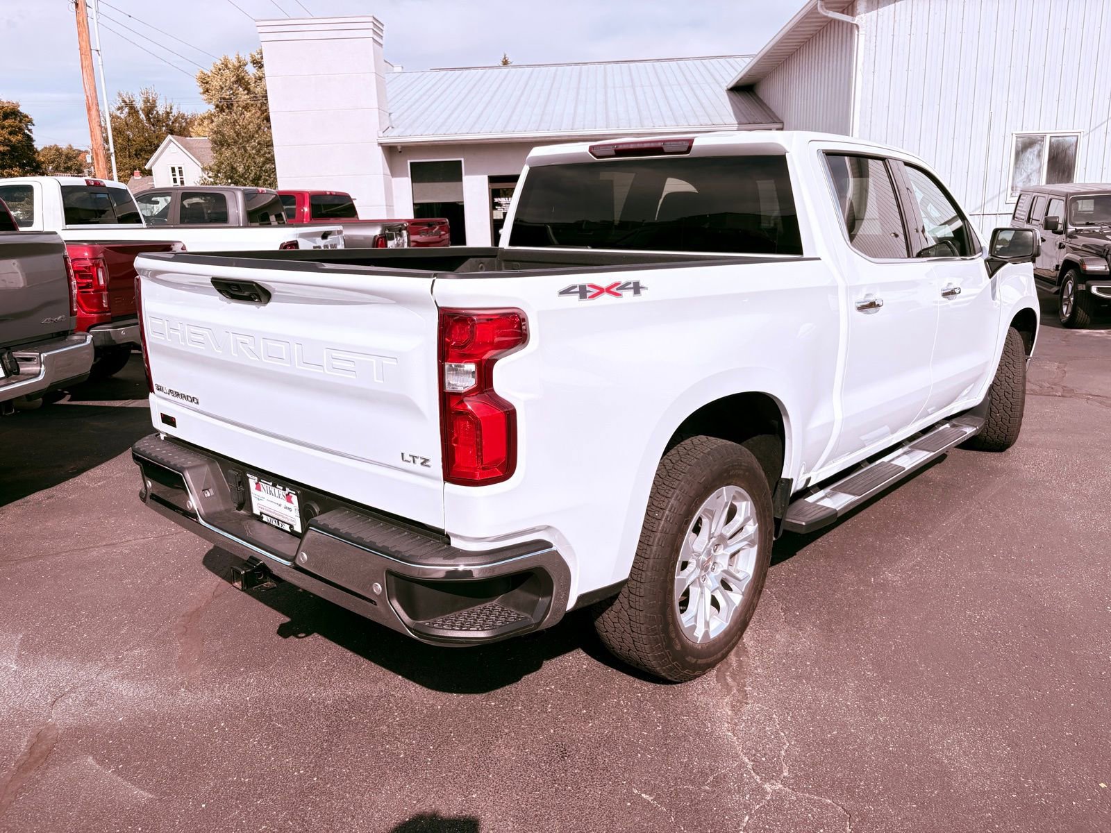 Used 2023 Chevrolet Silverado 1500 LTZ image 10