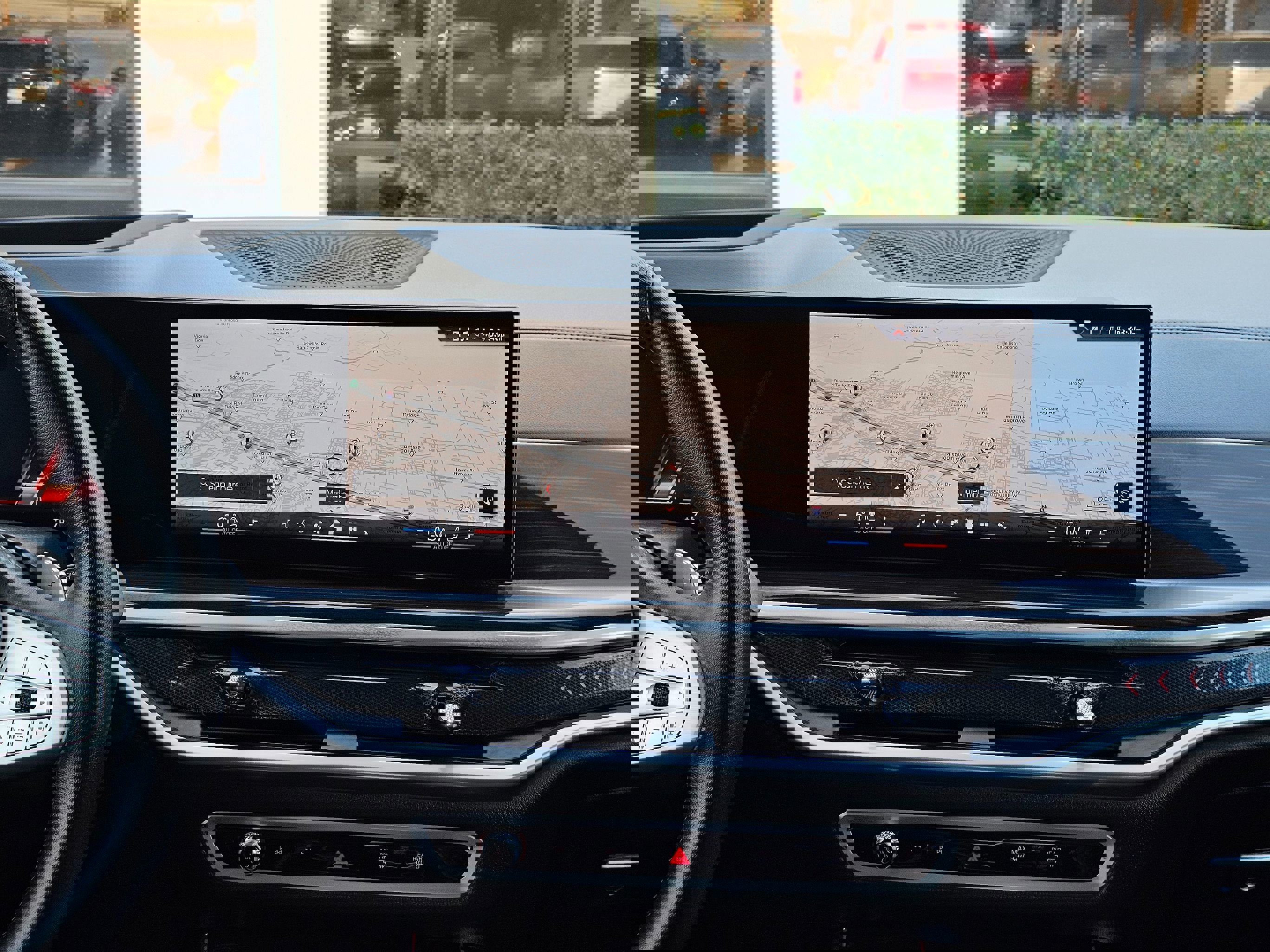 Used 2025 BMW X7 xDrive40i image 32