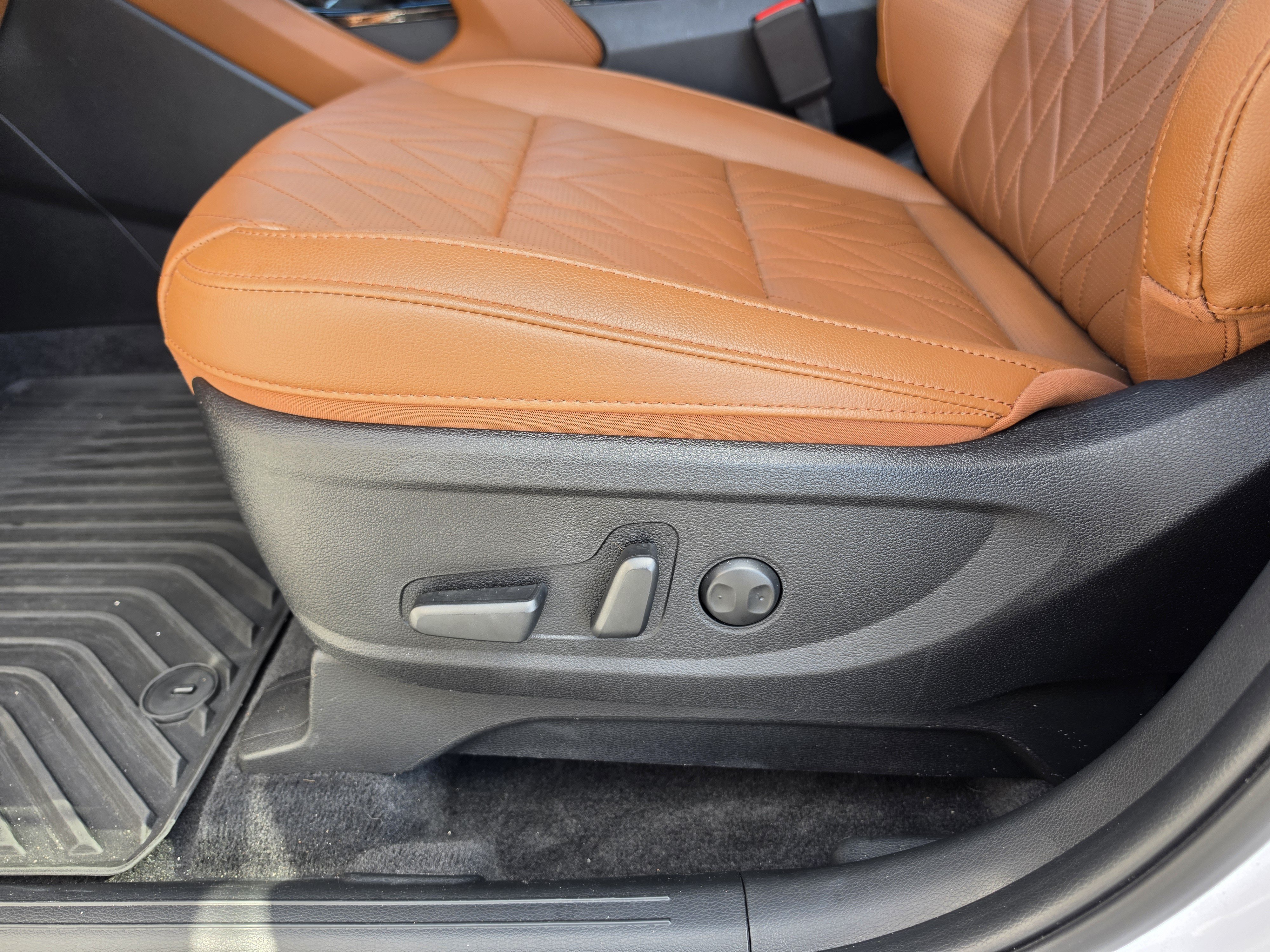 Used 2025 Kia Telluride EX X-Line AWD/4WD image 17