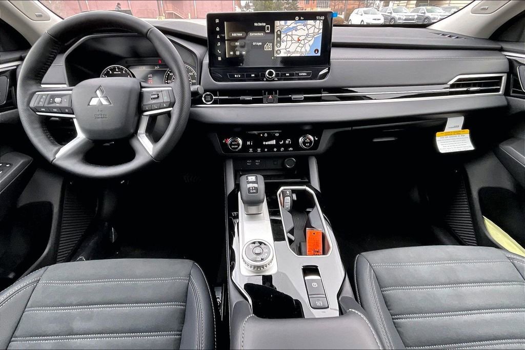 New 2026 Mitsubishi Outlander Trail Edition image 5