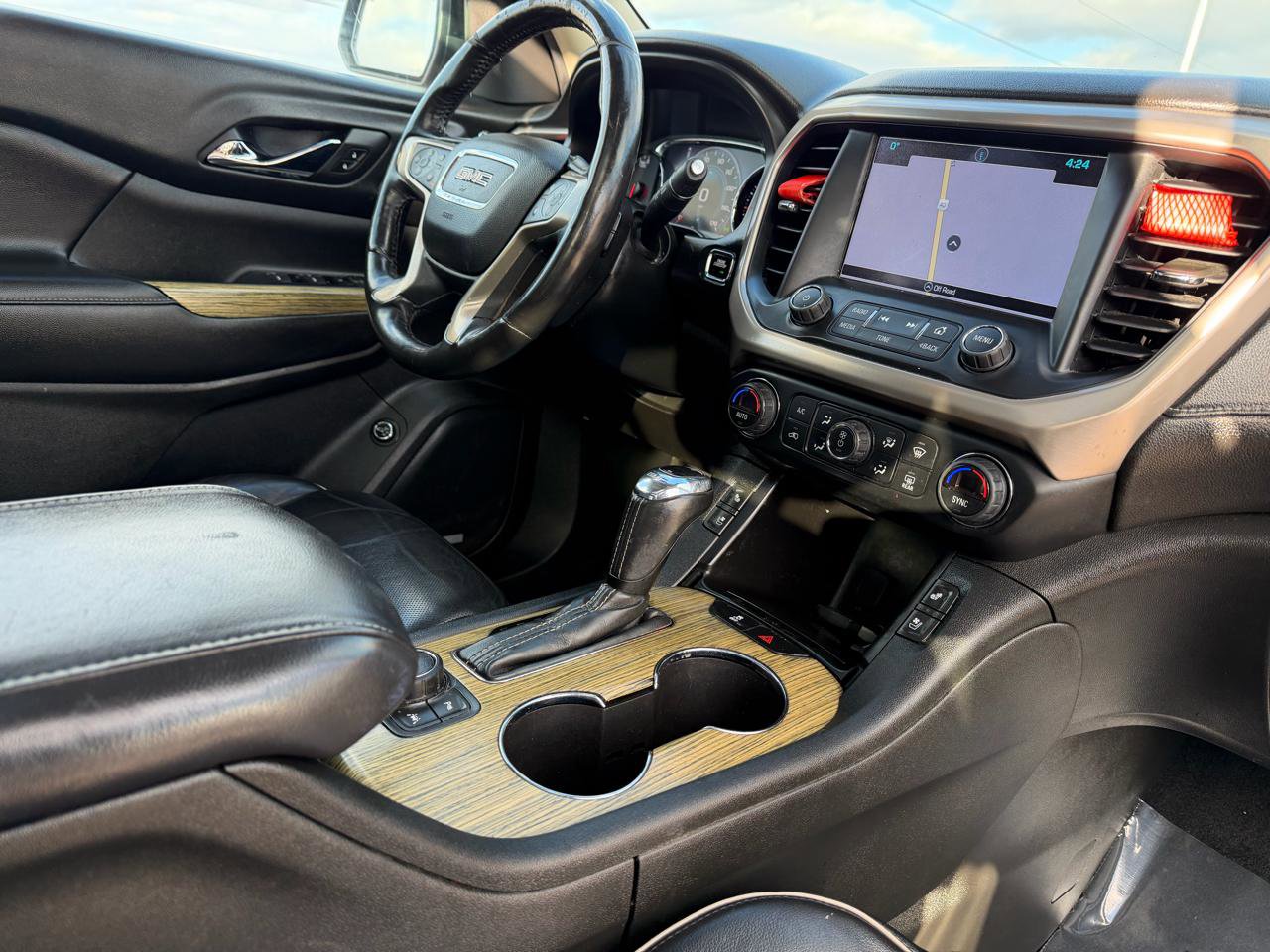 Used 2018 GMC Acadia Denali w/ Technology Package image 62