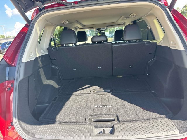 New 2026 Nissan Rogue Platinum AWD/4WD image 11