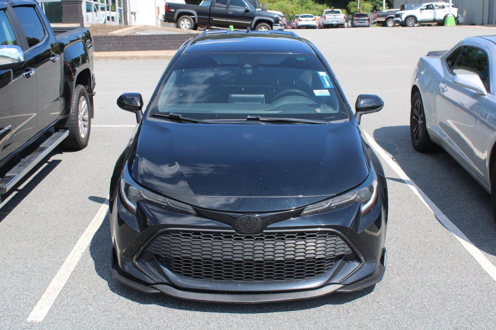 Used 2020 Toyota Corolla SE FWD image 2