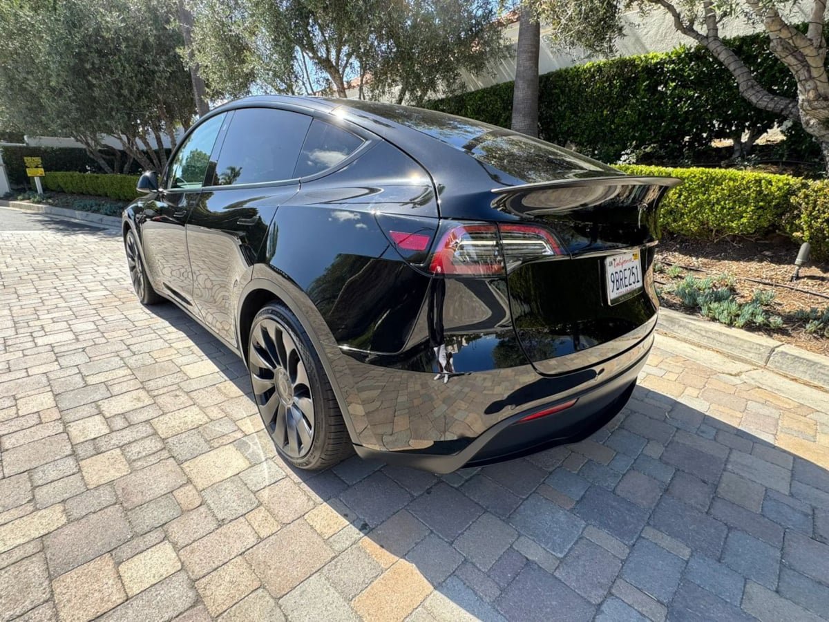 Used 2023 Tesla Model Y Performance AWD/4WD image 4