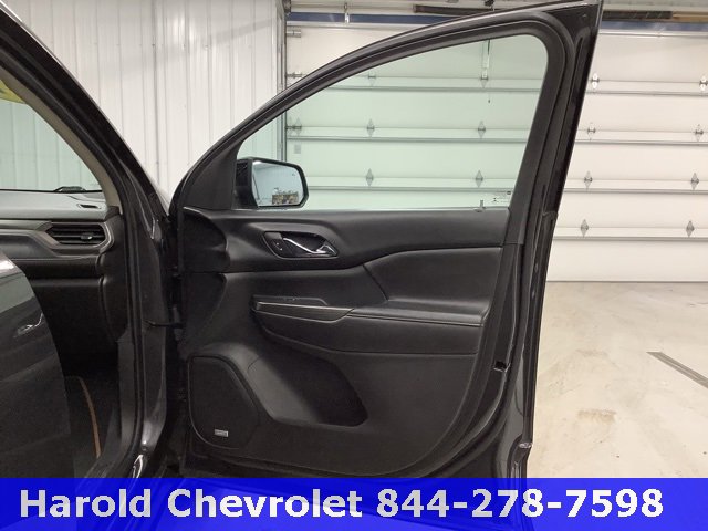 Used 2017 GMC Acadia SLE image 10