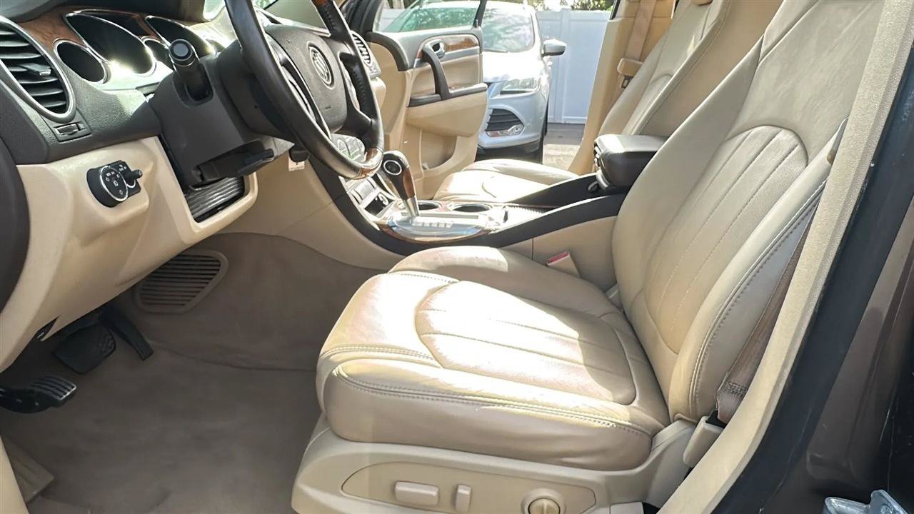 Used 2011 Buick Enclave CXL AWD/4WD image 19