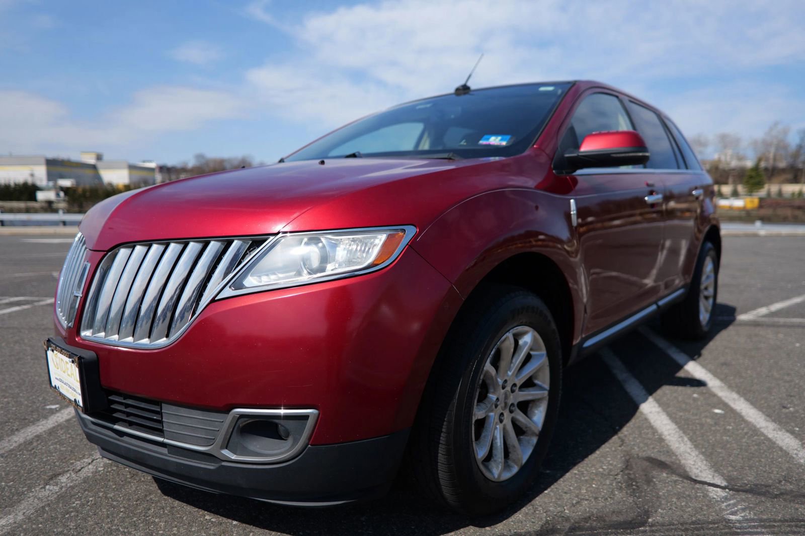 Used 2013 Lincoln MKX AWD image 3