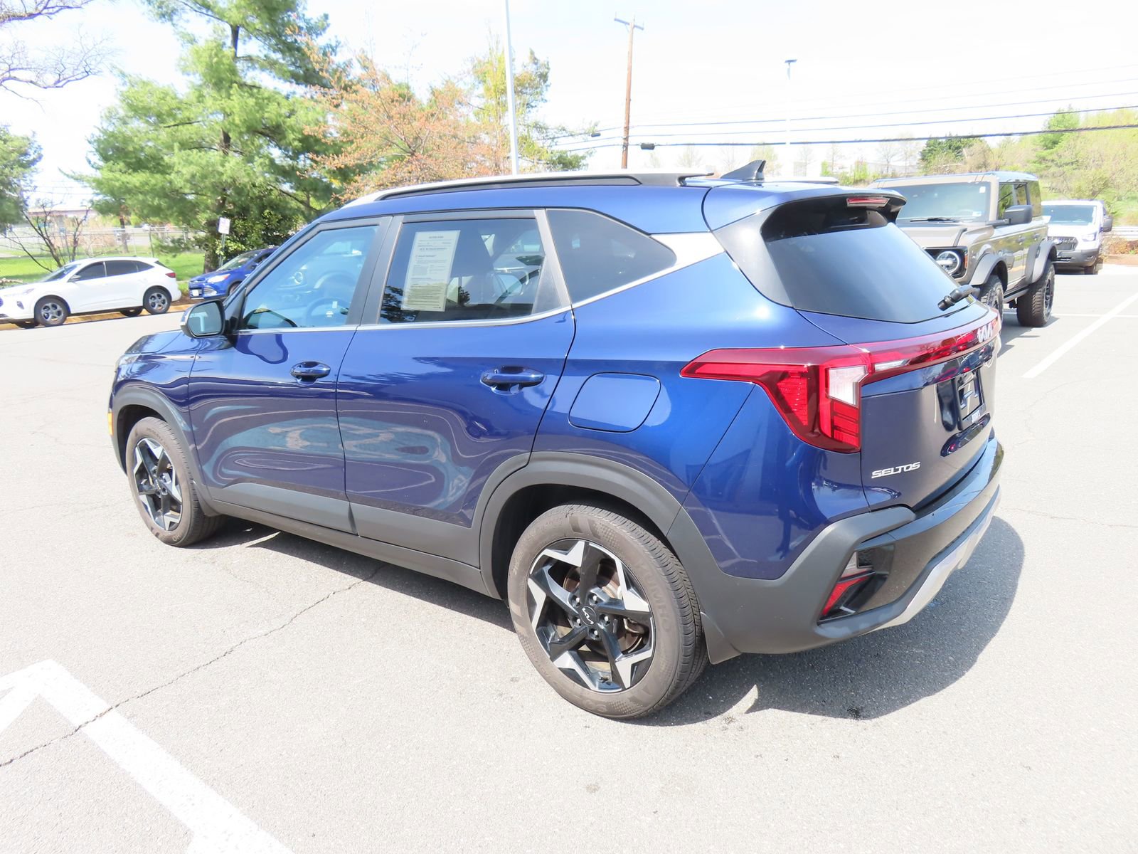 Used 2024 Kia Seltos EX image 7