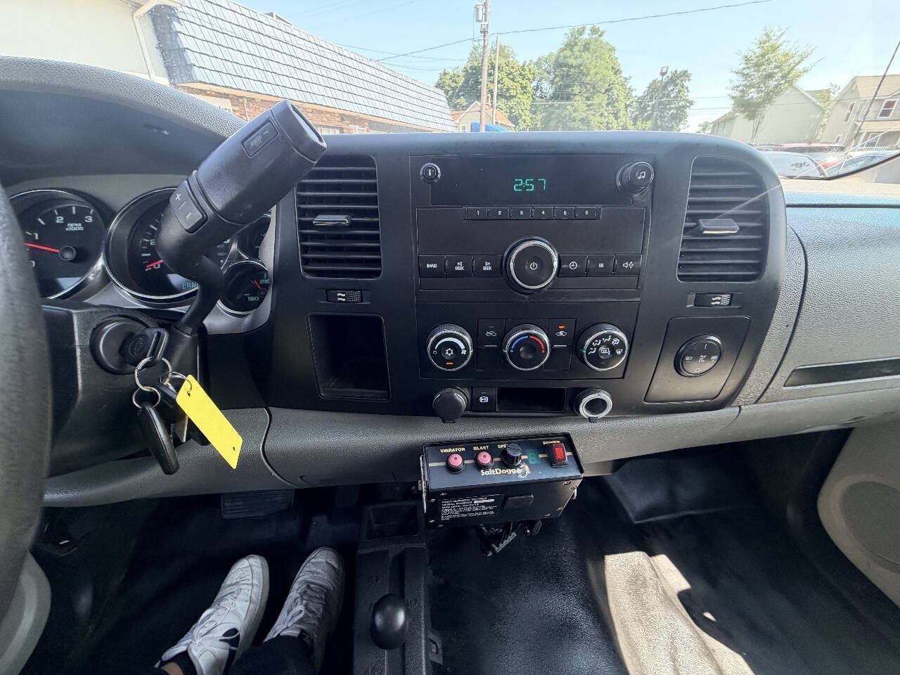 Used 2013 Chevrolet Silverado 3500 W/T w/ Snow Plow Prep Package AWD/4WD image 4