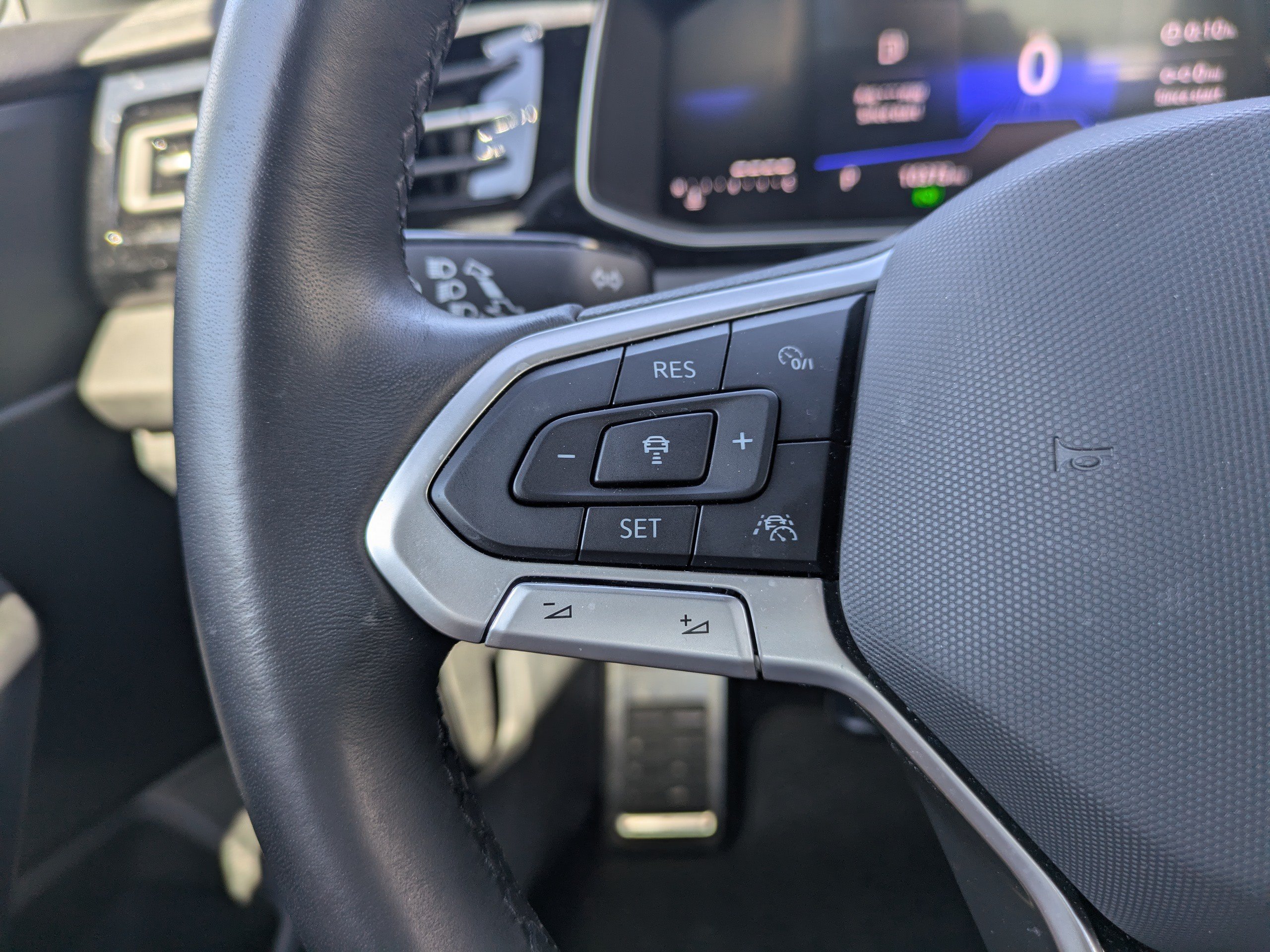 Used 2025 Volkswagen Jetta Sport FWD image 21