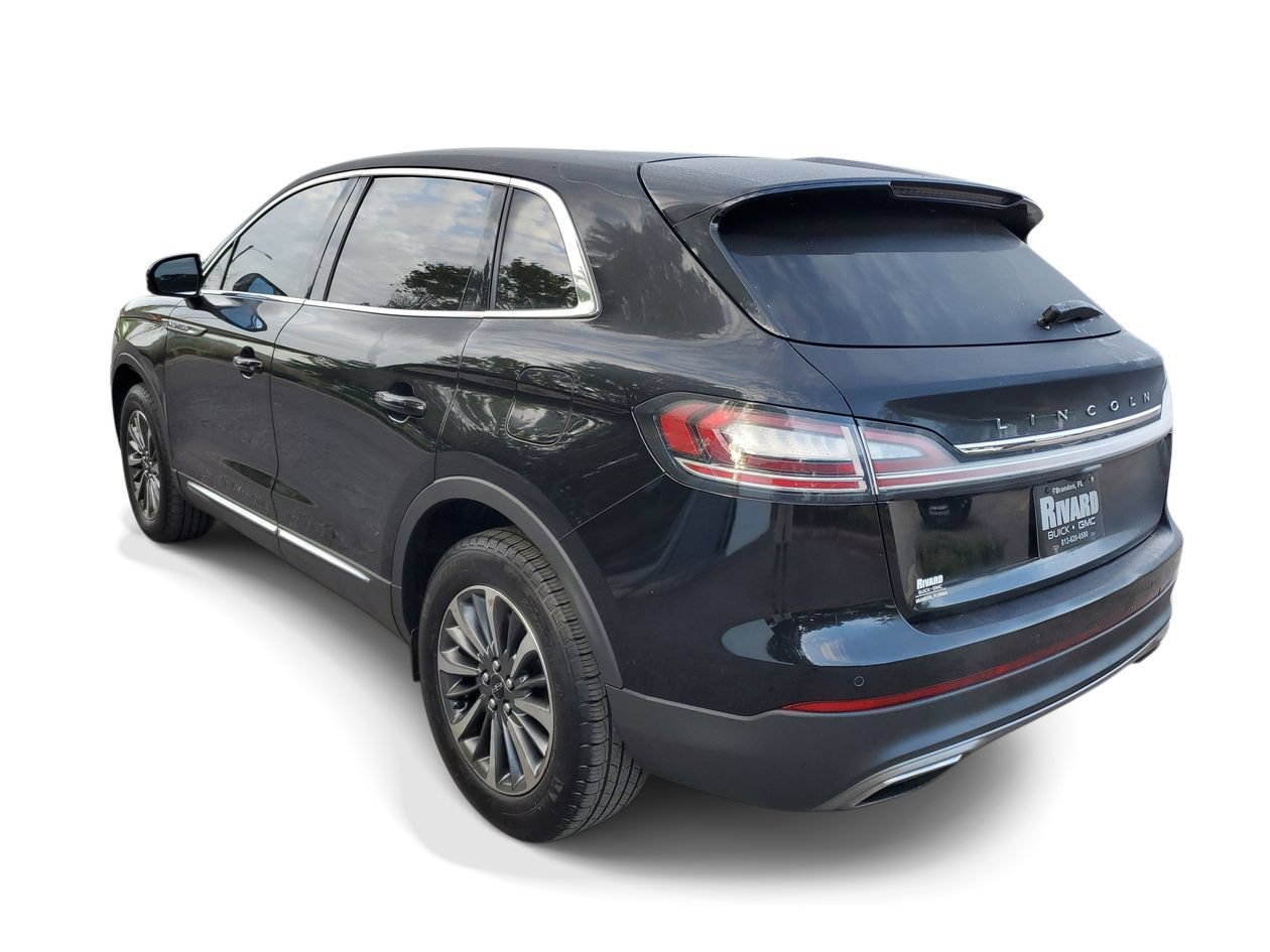 Used 2023 Lincoln Nautilus Reserve AWD/4WD image 3