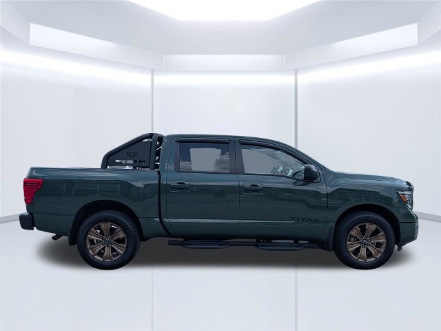 Used 2024 Nissan Titan SV w/ SV Bronze Edition Package AWD/4WD image 7