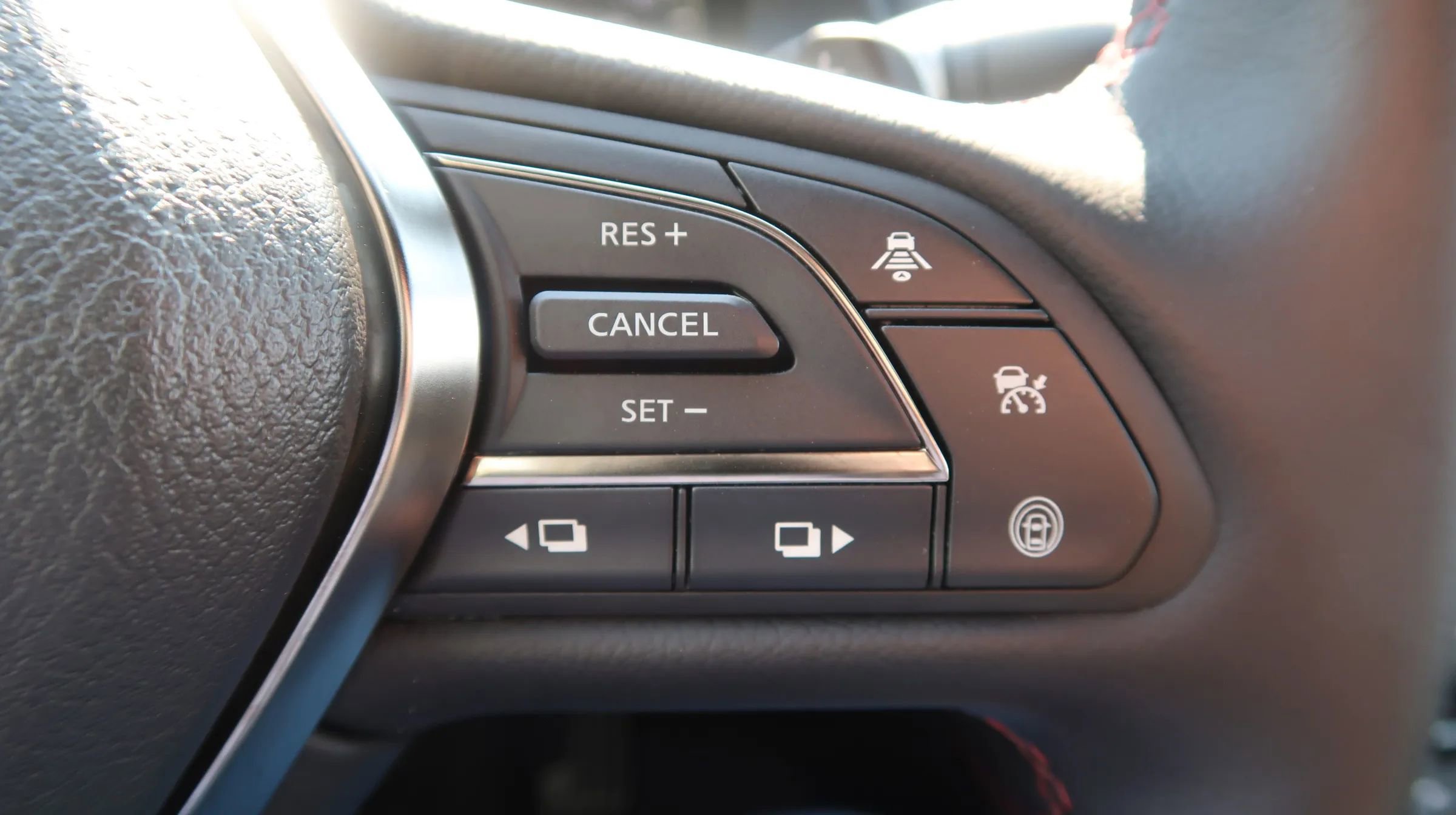 Used 2024 INFINITI Q50 Red Sport 400 RWD image 38