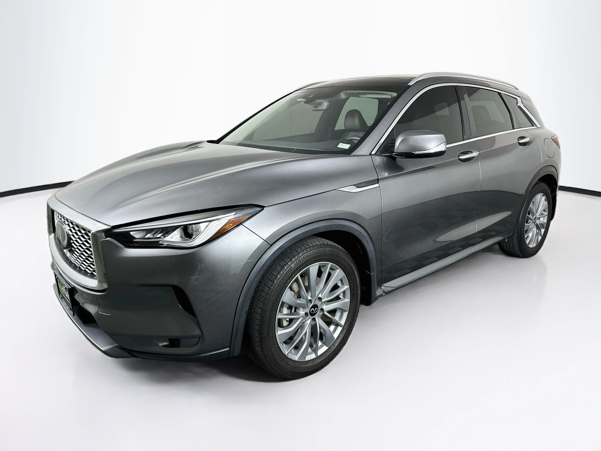 Used 2023 INFINITI QX50 Luxe FWD image 3
