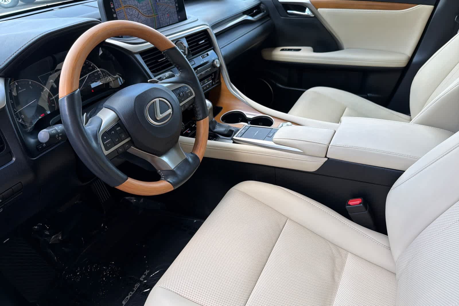 Certified 2022 Lexus RX 350 FWD w/ Premium Package image 11