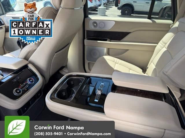 Used 2019 Lincoln Navigator L Reserve AWD/4WD image 11