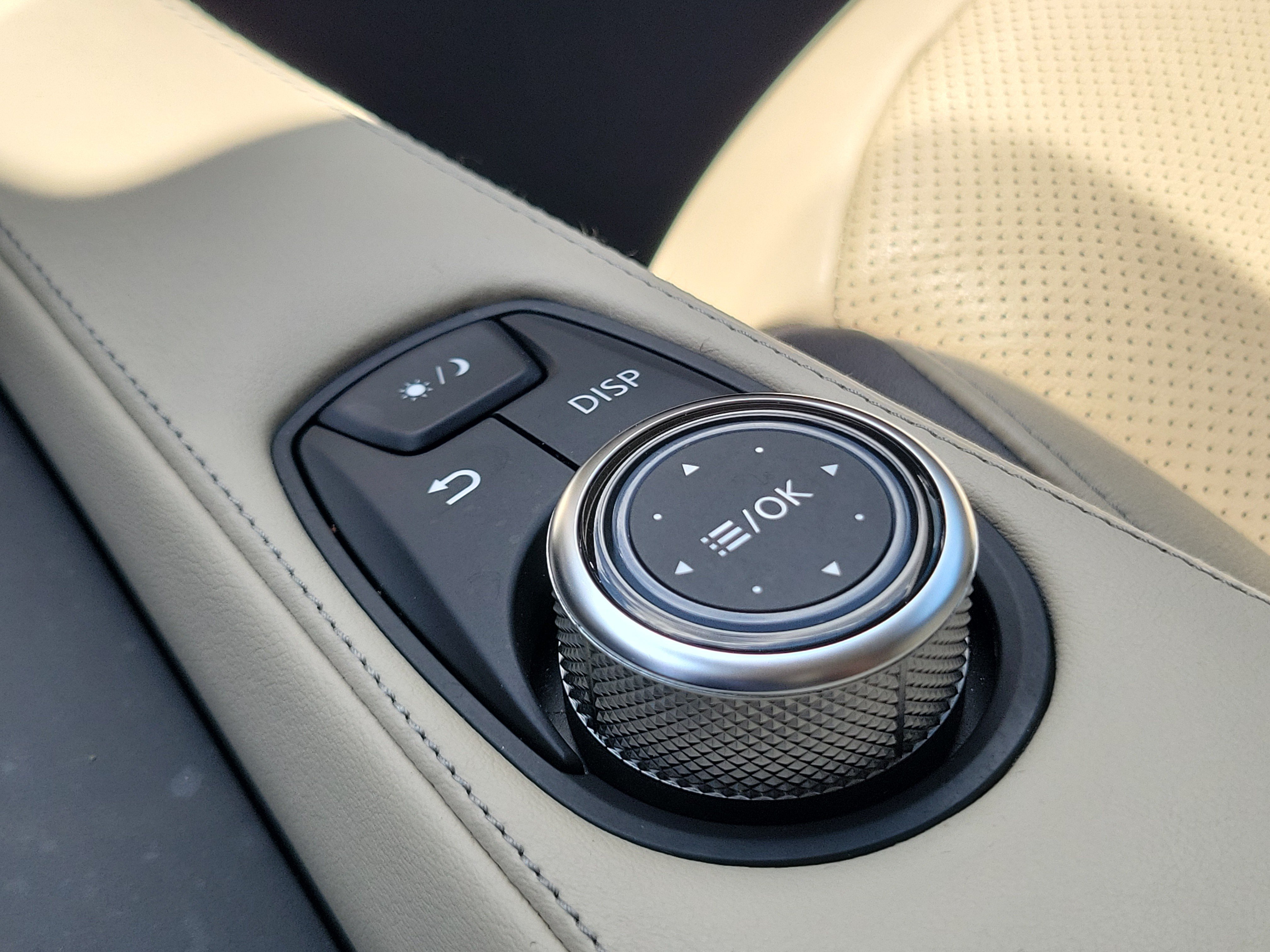 Used 2022 INFINITI QX50 Luxe FWD image 28