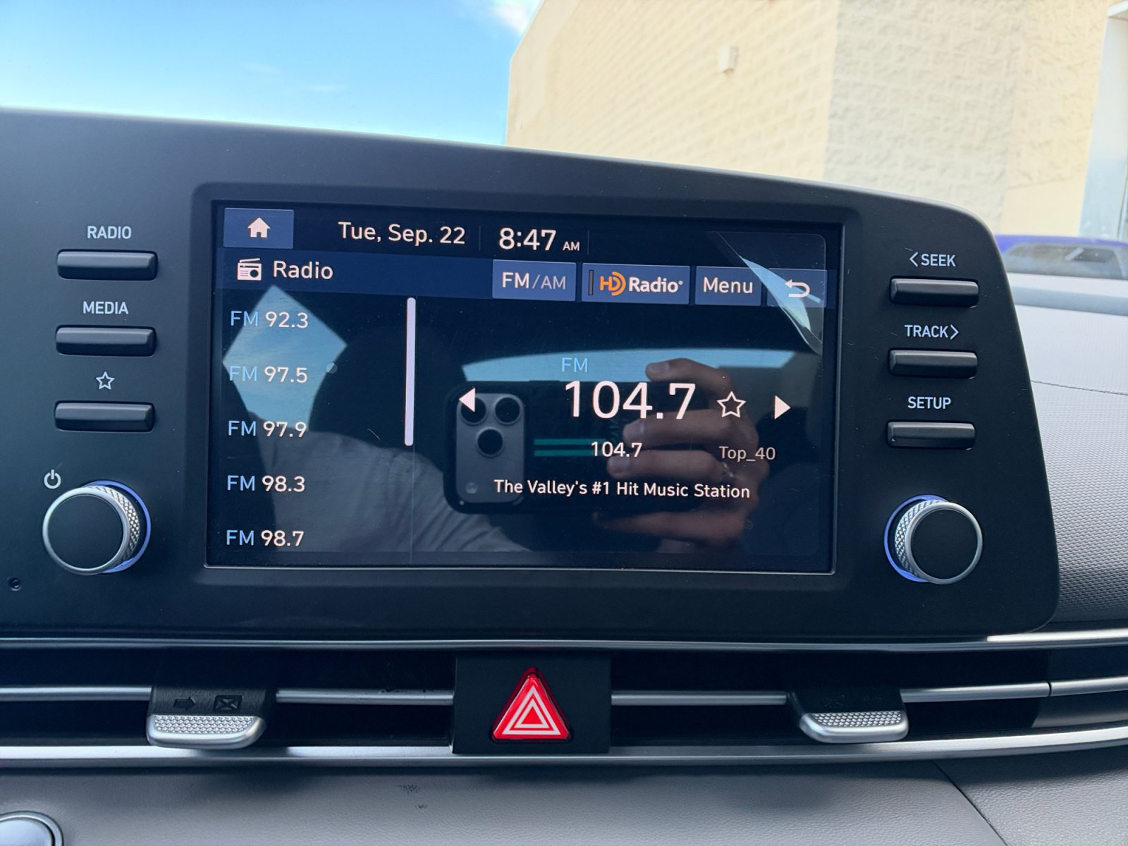 Certified 2025 Hyundai Elantra Sport FWD image 12
