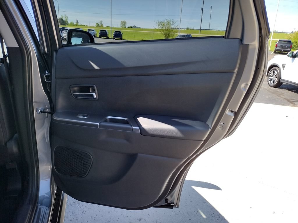 New 2026 Mitsubishi Outlander Sport SE AWD/4WD image 27