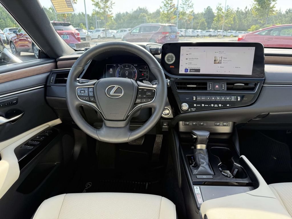 Used 2023 Lexus ES 350 w/ Premium Package FWD image 8