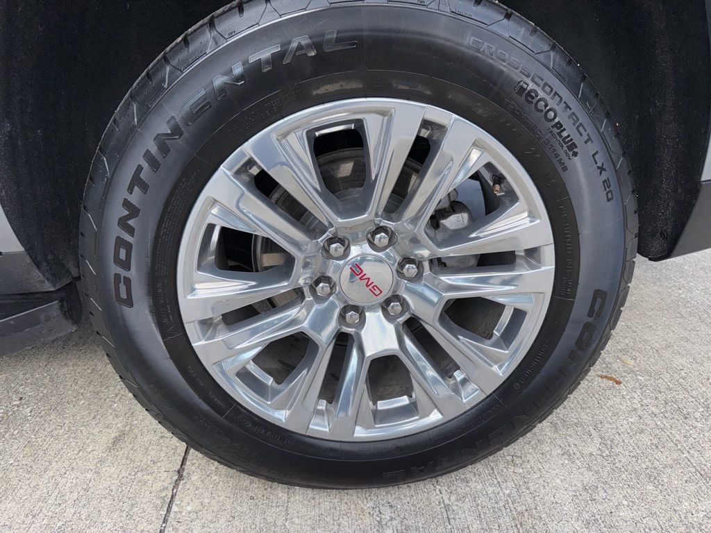 Used 2025 GMC Yukon Denali AWD/4WD image 42