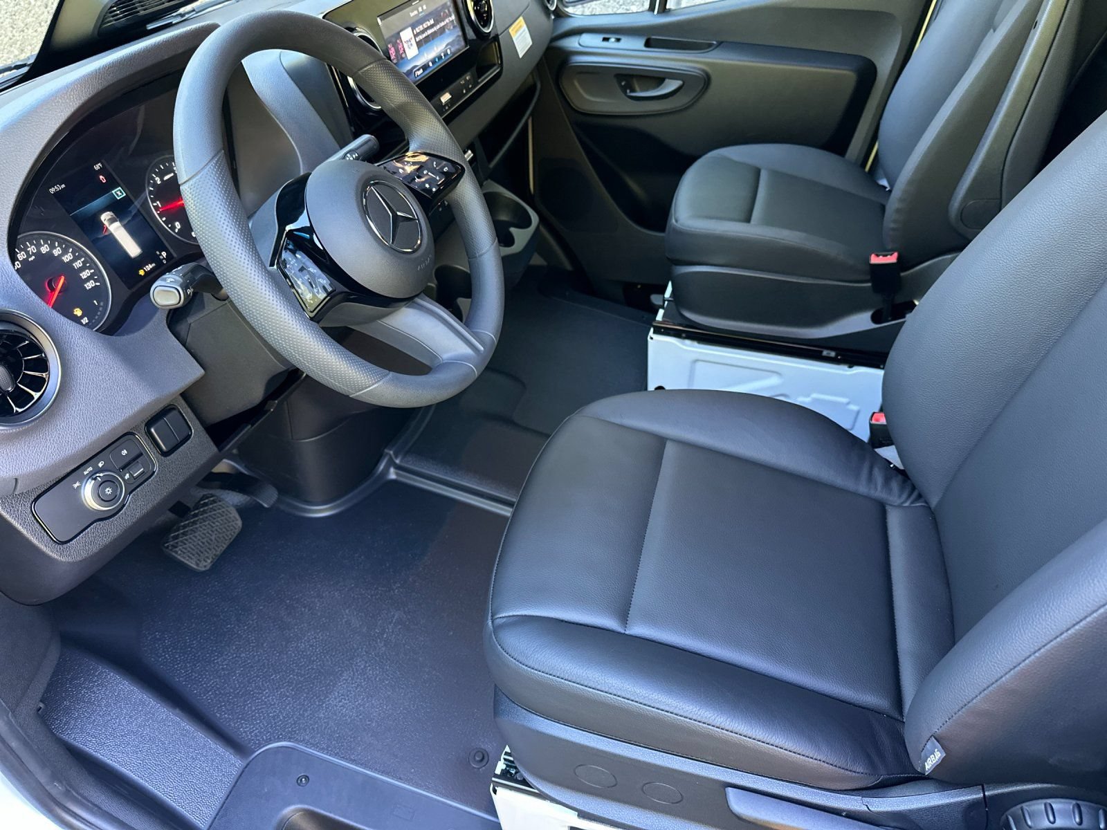New 2026 Mercedes-Benz Sprinter 2500 image 10