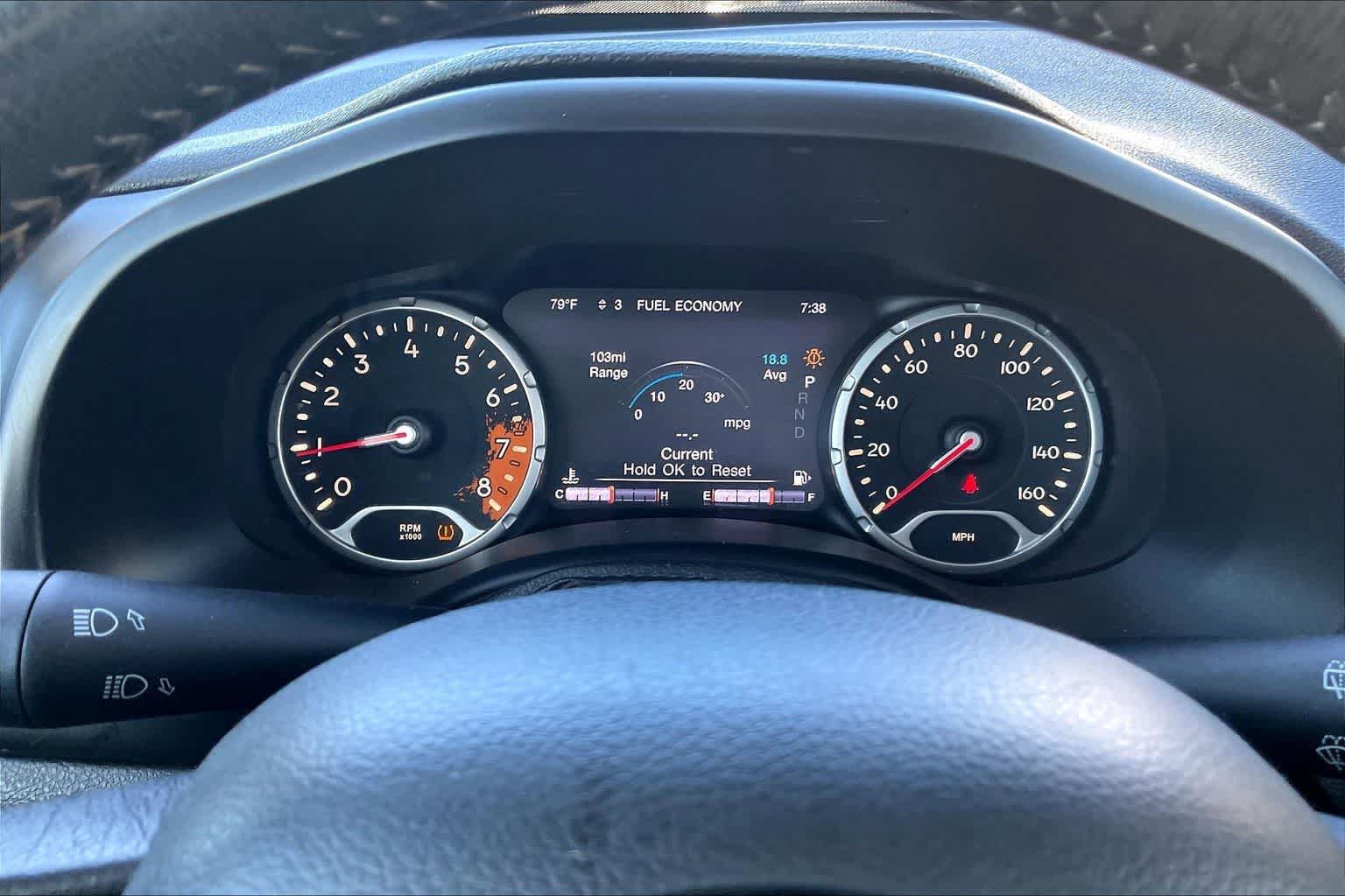 Used 2016 Jeep Renegade Limited FWD image 17