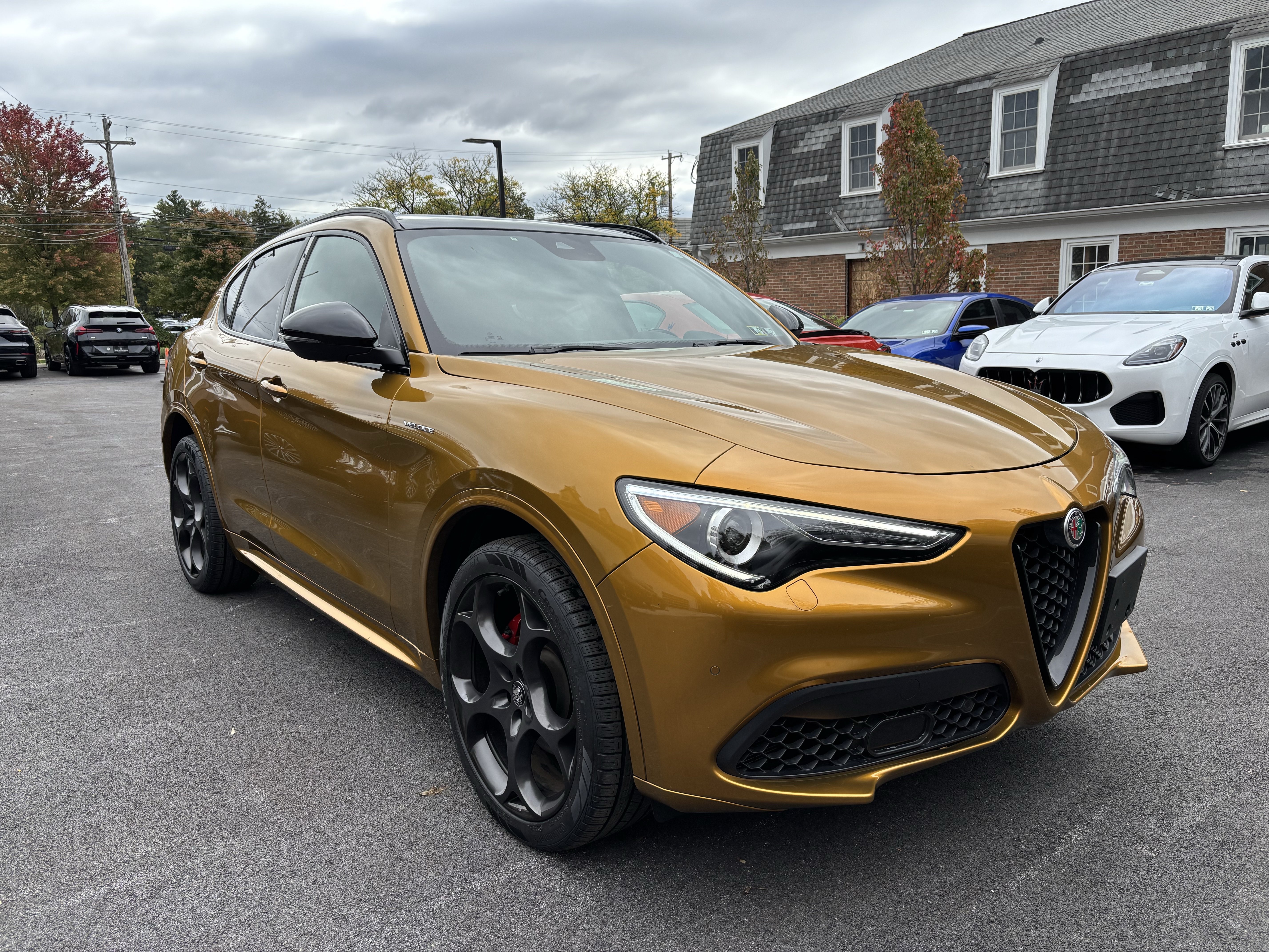 Used 2022 Alfa Romeo Stelvio Veloce AWD/4WD image 7