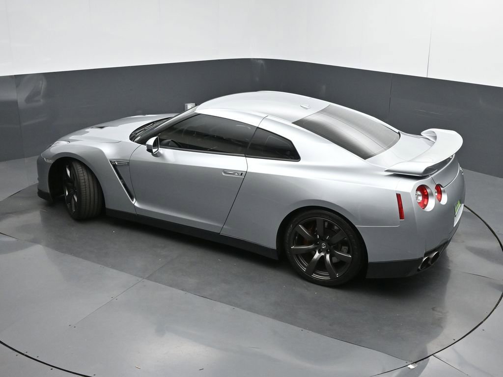 Used 2011 Nissan GT-R Premium AWD/4WD image 40