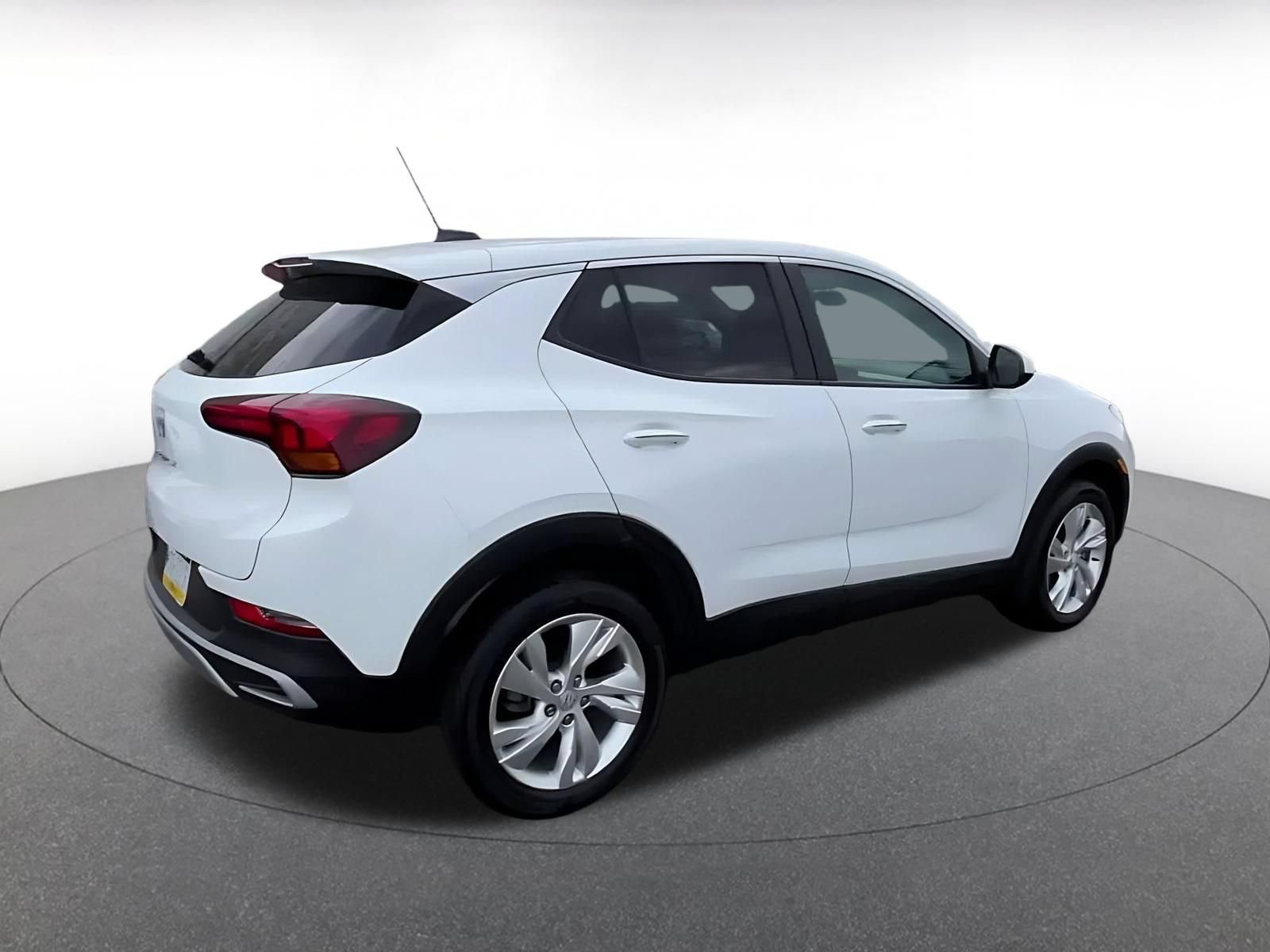 Used 2025 Buick Encore GX Preferred AWD/4WD image 15
