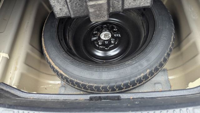 Used 2018 Toyota Avalon XLE Plus image 15