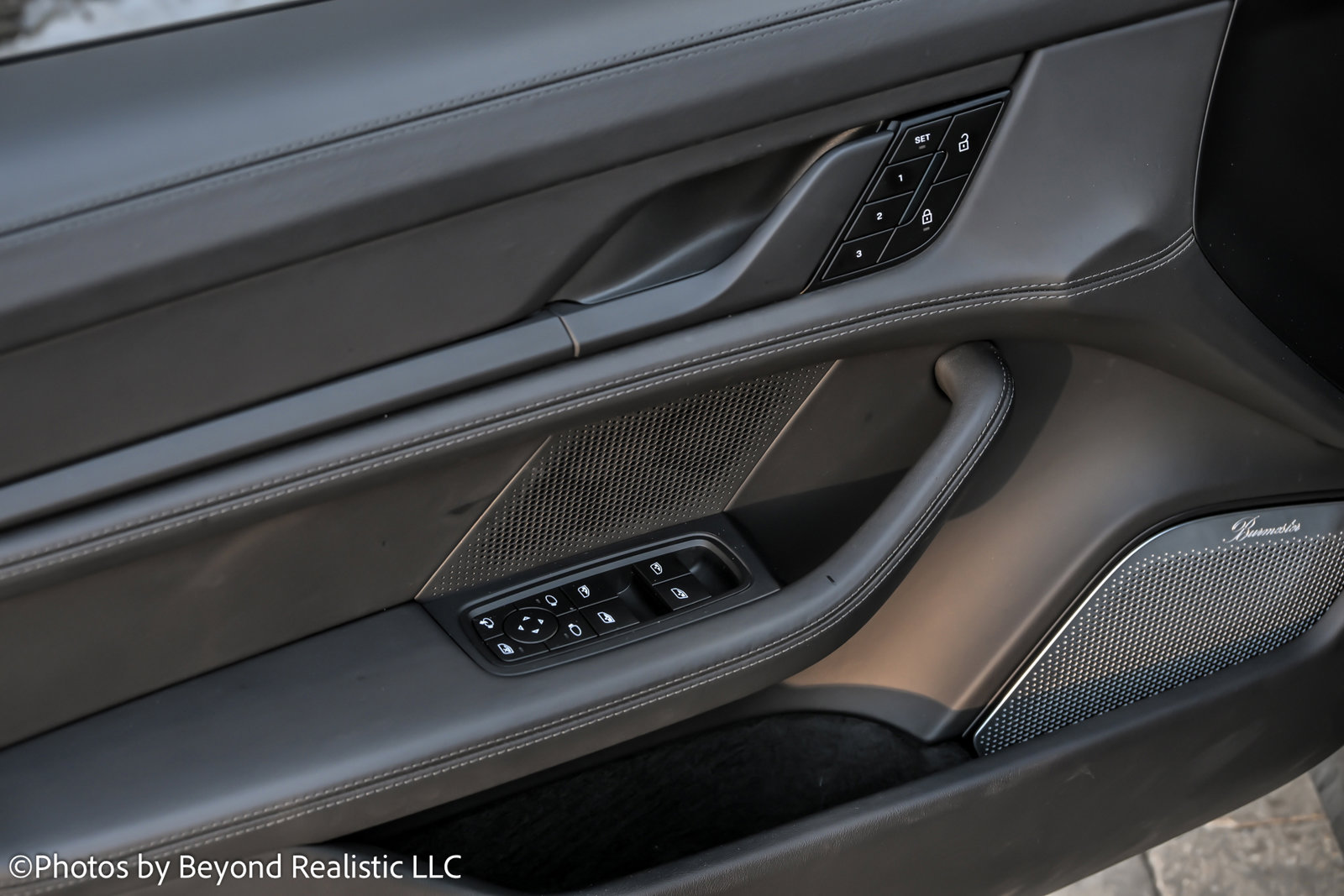 Used 2024 Porsche Taycan Turbo image 19