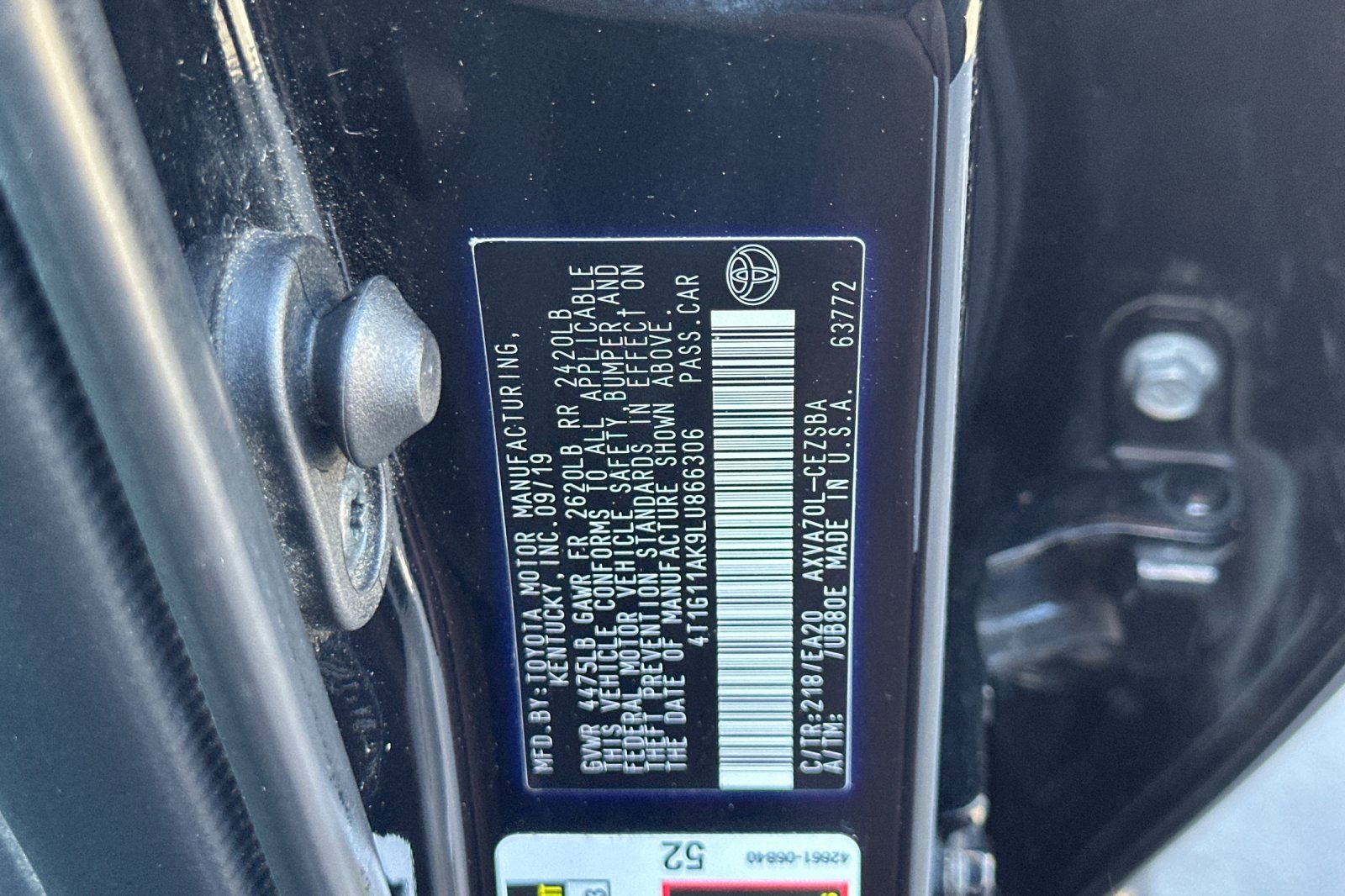 Used 2020 Toyota Camry SE image 29