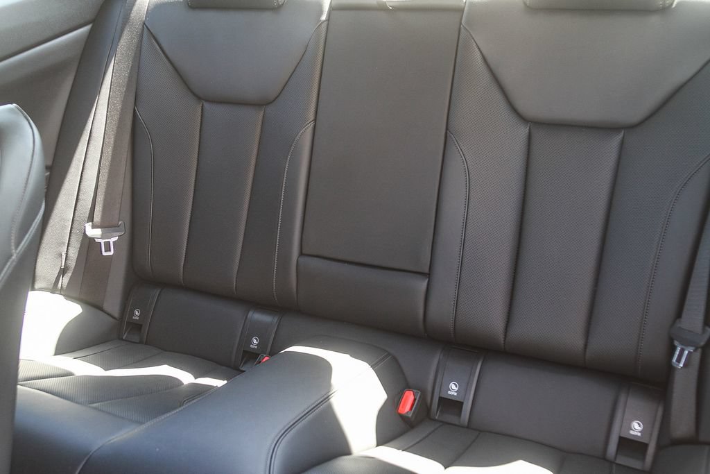 Used 2024 BMW 430i Coupe w/ M Sport Package RWD image 11