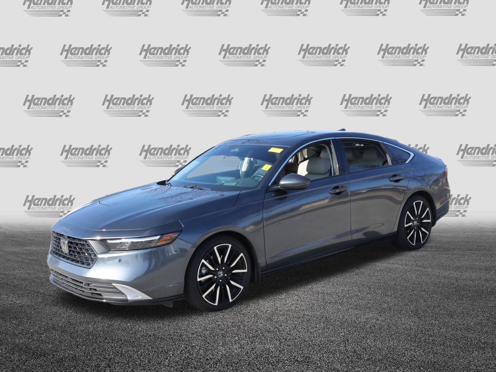 Used 2024 Honda Accord Touring image 5