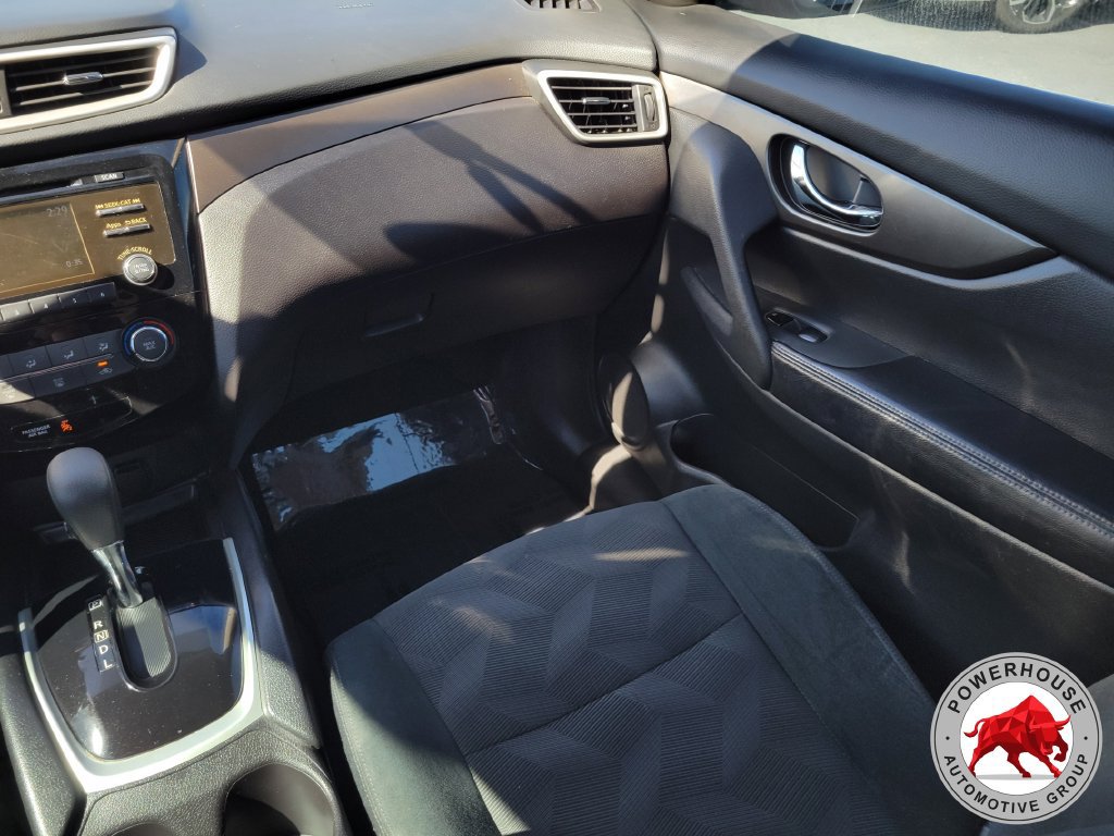 Used 2016 Nissan Rogue S FWD image 19