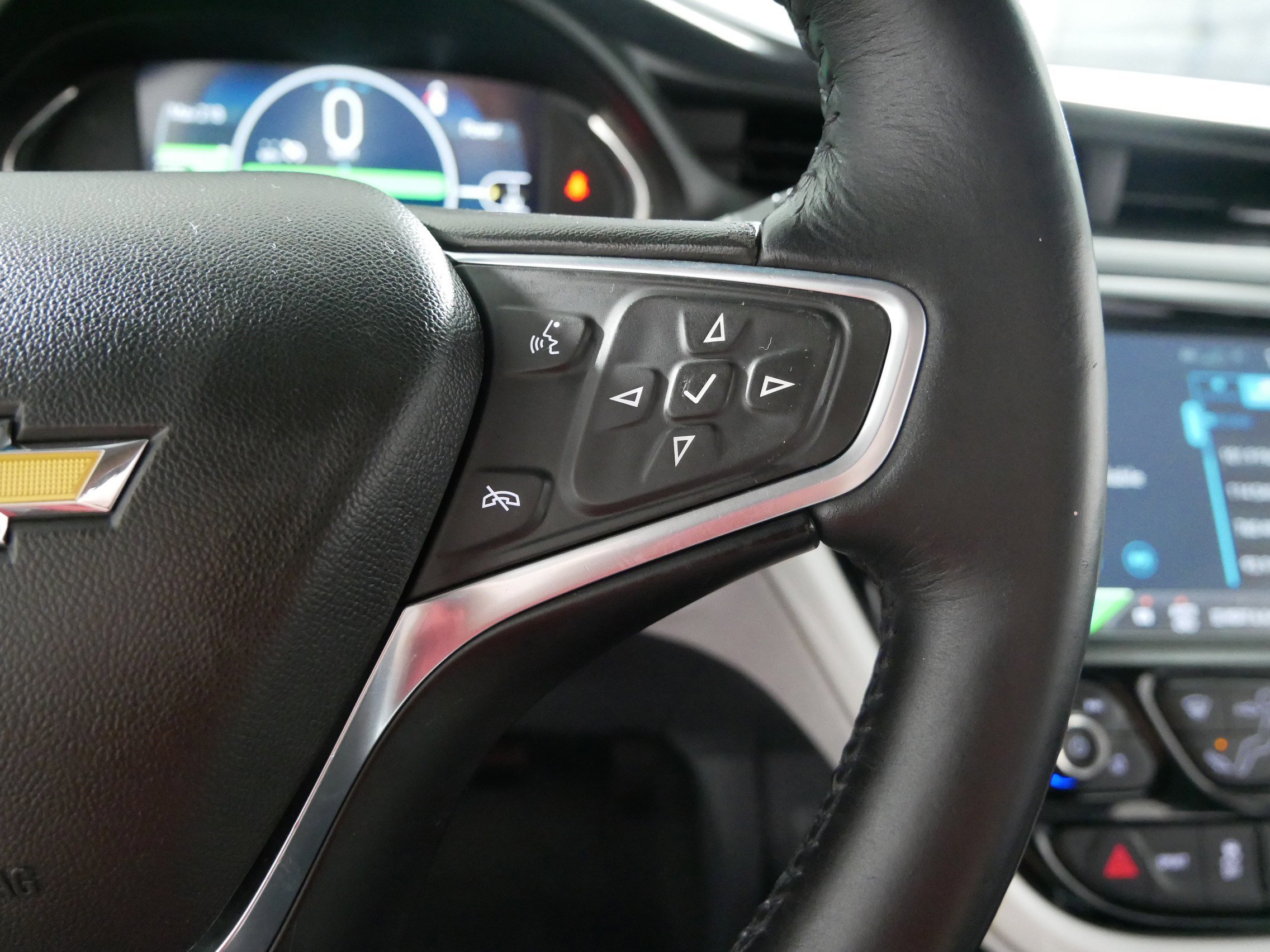 Used 2017 Chevrolet Bolt LT FWD image 28