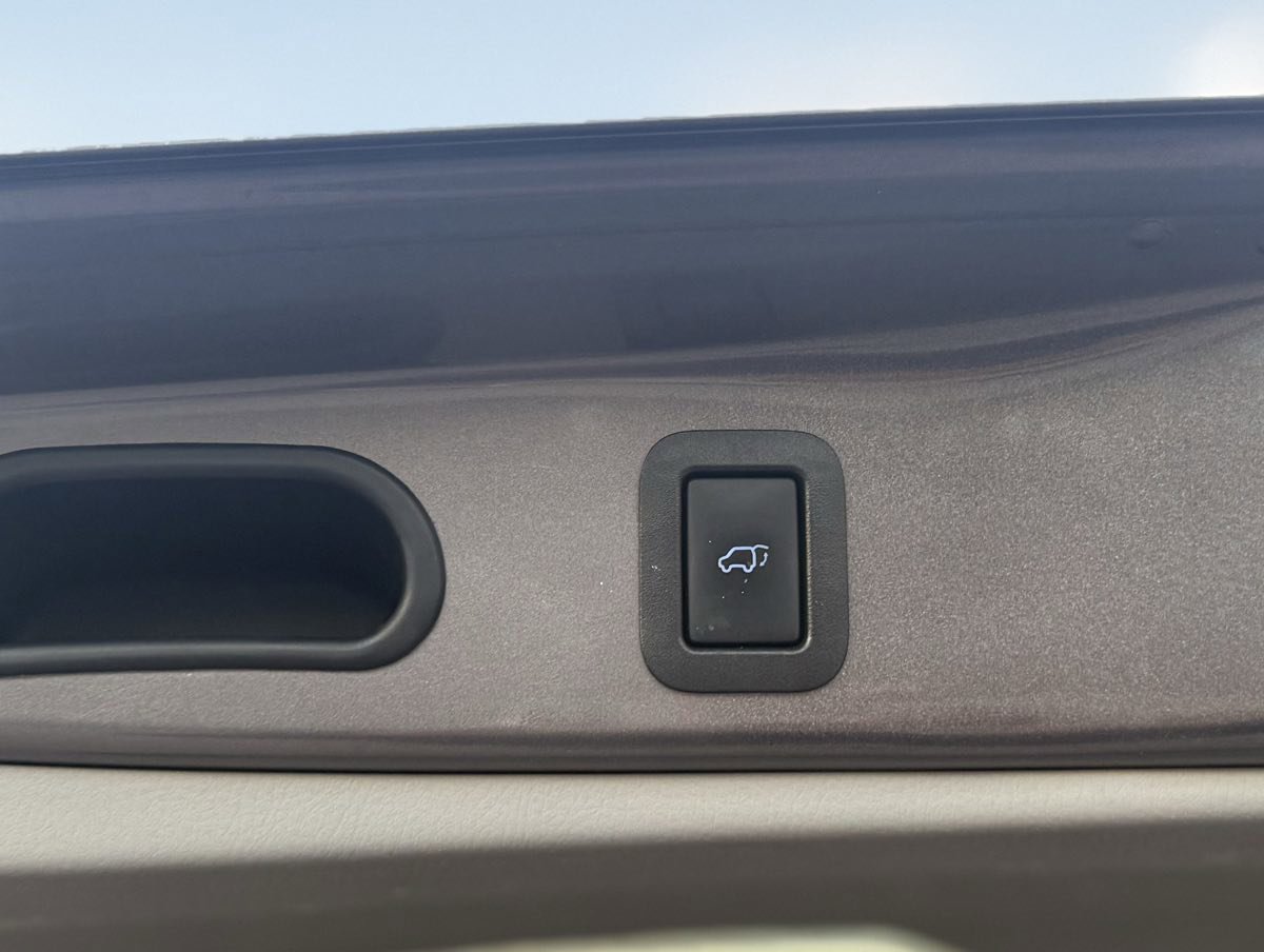 Used 2015 Toyota Highlander Plus image 15