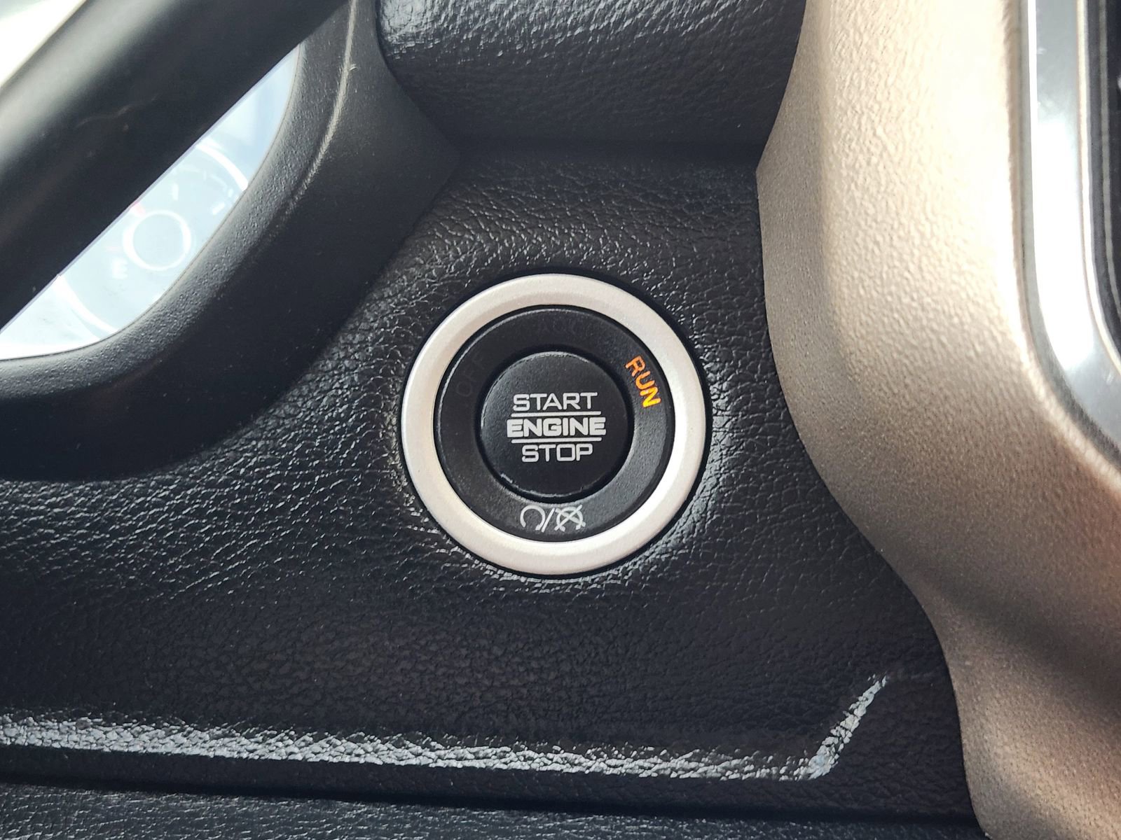 Used 2020 RAM 2500 Laramie image 23