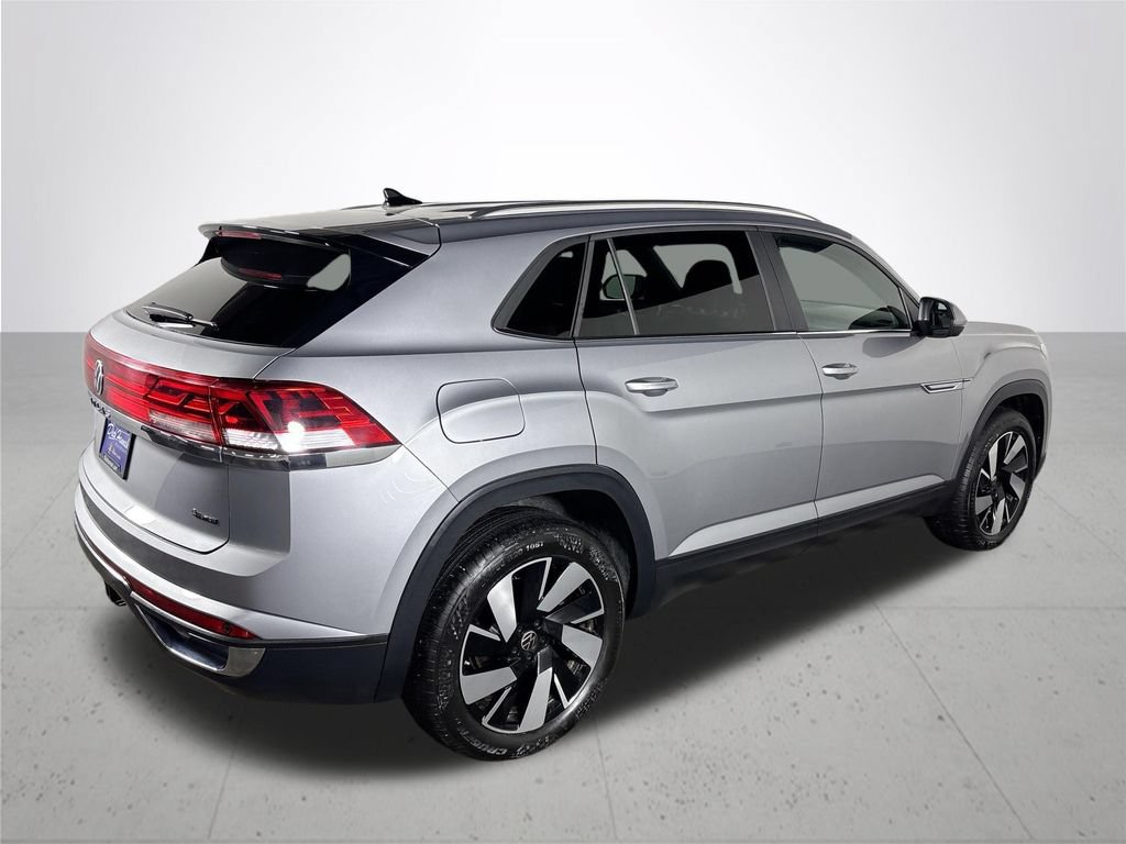 Certified 2025 Volkswagen Atlas Cross Sport SE AWD/4WD image 7