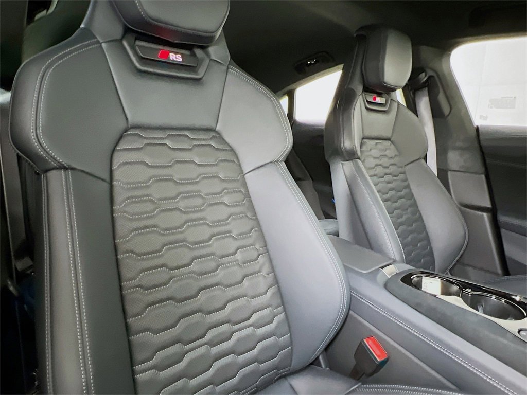 New 2026 Audi RS e-tron GT performance image 26