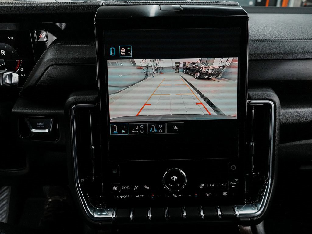 Used 2025 GMC Yukon XL Denali image 16