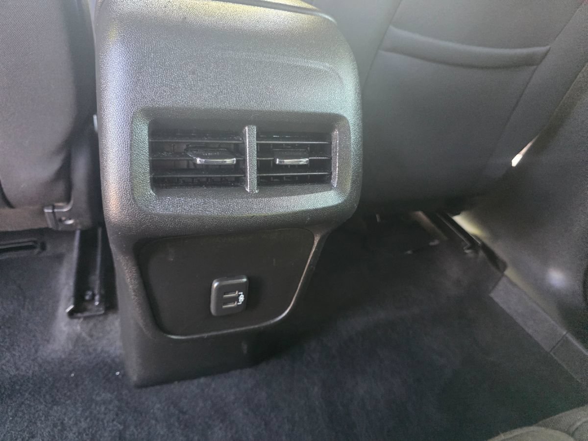 Used 2020 Chevrolet Equinox LS FWD image 31