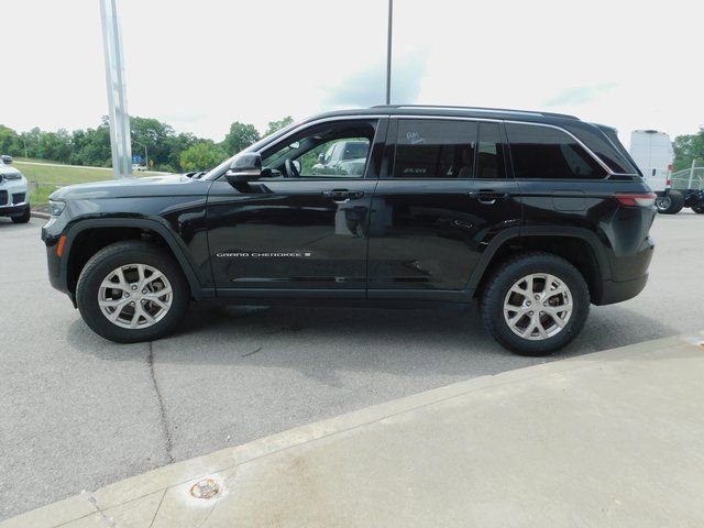 Used 2023 Jeep Grand Cherokee Limited image 25