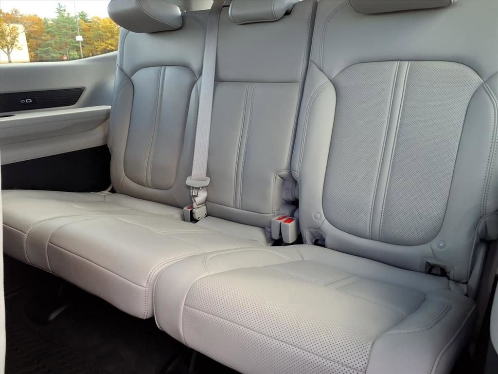 Used 2022 Jeep Wagoneer Series II AWD/4WD image 17