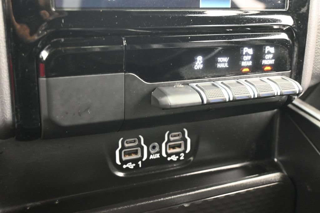 Used 2023 RAM 1500 Laramie AWD/4WD image 20